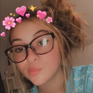 Meet your Posher, Kenzie